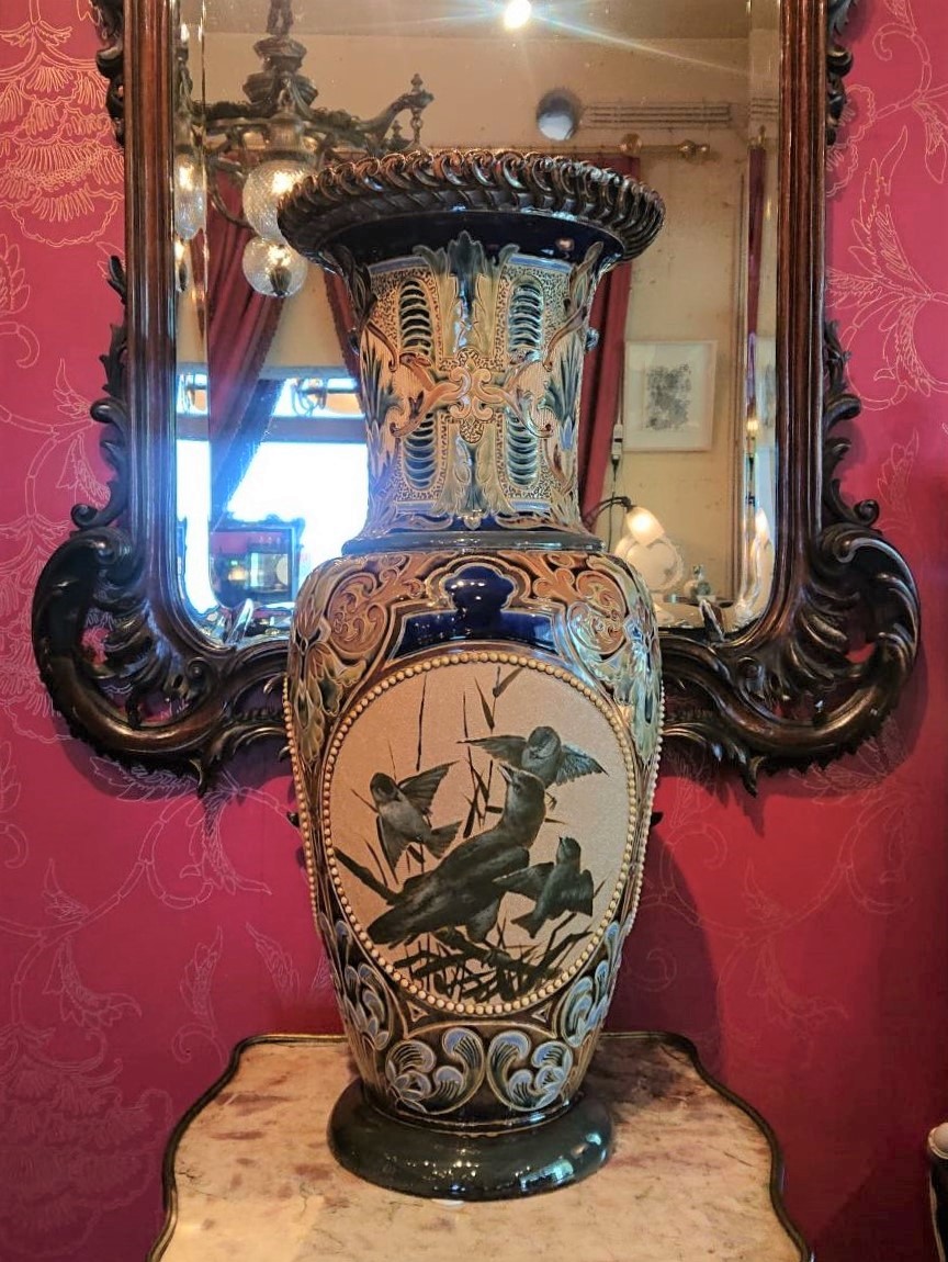 ロイヤル ドルトン 花瓶 ランベス窯 花文 26cm 花器 Royal Doulton